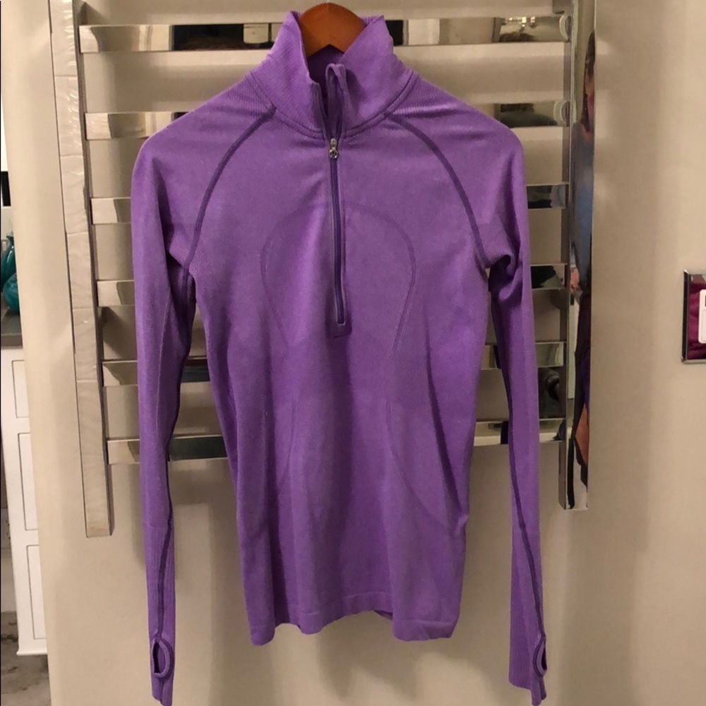 Lulu Lemon long sleeved shirt